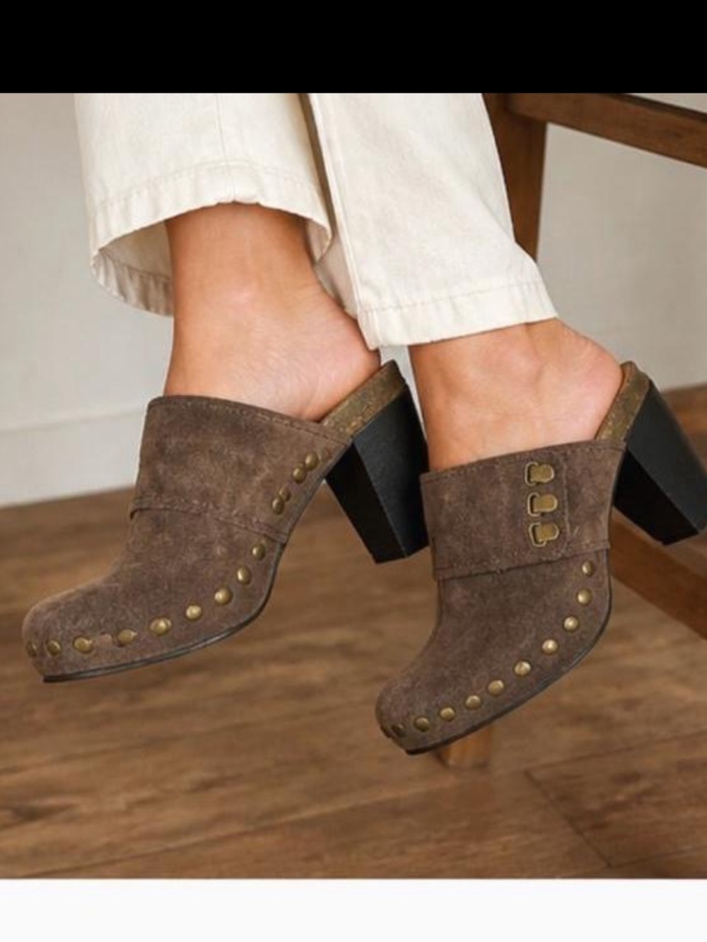 NIne West Vintage America
Brown Suede Mule - 8.5‎ M